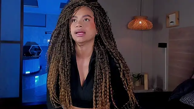 nayah   online show from October 13, 2025, 12:27 pm