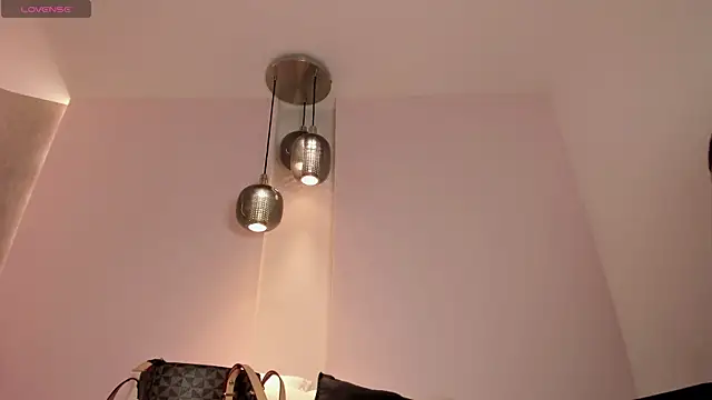 angeline-777 online show from March 21, 2025, 1:12 pm