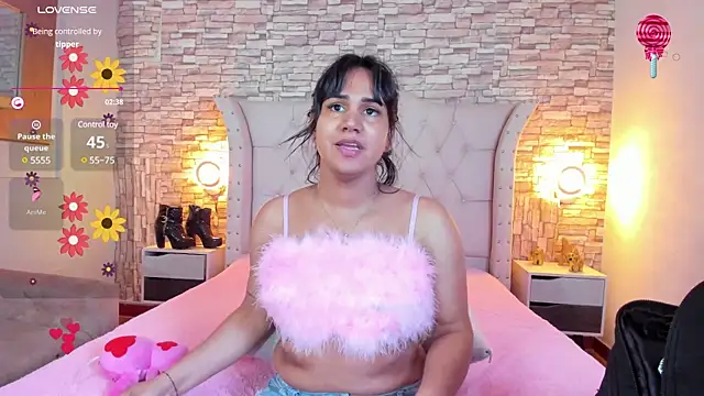 Kagome01 online show from February 14, 2025, 1:51 pm