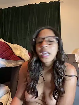 VanessaBling online show from February 15, 2025, 2:47 am