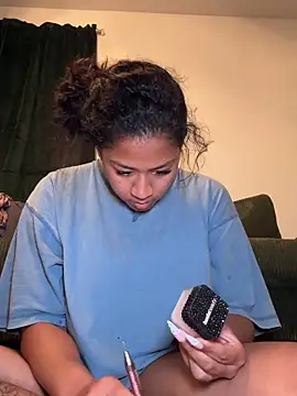 Snapshot of VanessaBling chatting on May 3, 2026, 3:12 am VanessaBling online show from May 3, 2026, 3:12 am