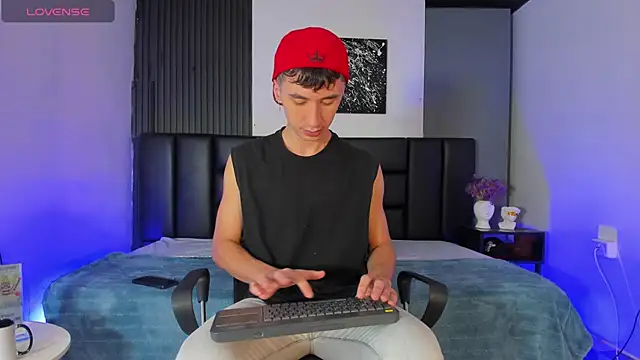 Jotastevensxx online show from February 5, 2025, 11:44 am