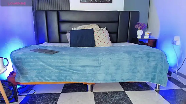 Jotastevensxx online show from February 7, 2025, 11:45 am