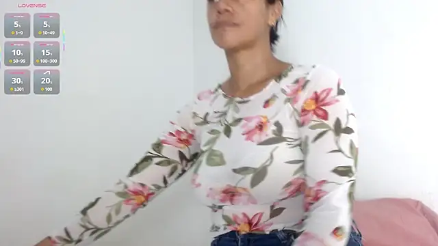 Snapshot of seductivespellvagina80 chatting on July 8, 2026, 12:31 pm seductivespellvagina80 online show from July 8, 2026, 12:31 pm