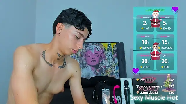 AmberAdams  online show from December 31, 2024, 4:04 pm