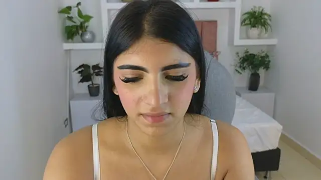 maiaa ruiz online show from June 3, 2026, 1:25 pm