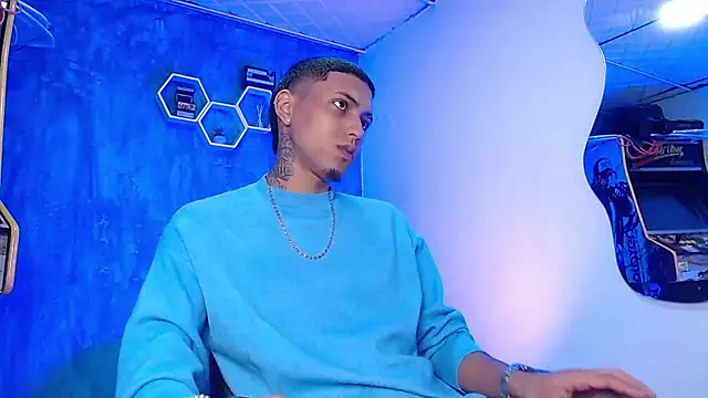 Liam lee online show from January 26, 2025, 1:04 pm