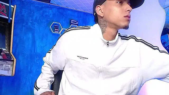 Liam lee online show from February 13, 2025, 1:26 pm