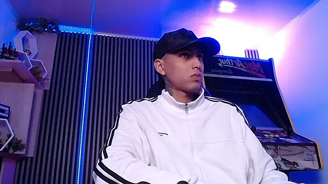 Liam lee online show from March 11, 2025, 12:28 pm