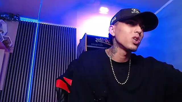 Liam lee online show from March 17, 2025, 1:29 pm