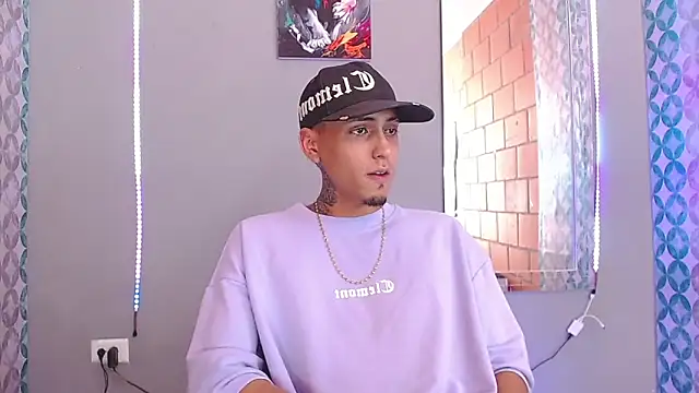 Liam lee online show from April 25, 2026, 8:06 pm