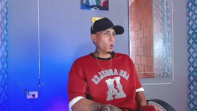 Snapshot of Liam_lee chatting on July 25, 2026, 9:34 pm Liam lee online show from July 25, 2026, 9:34 pm