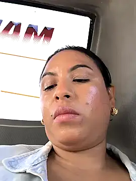 Francesca ferrari online show from December 4, 2024, 7:45 pm