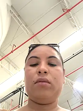 Francesca ferrari online show from December 11, 2024, 6:31 pm