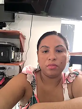 Francesca ferrari online show from April 28, 2026, 3:28 pm