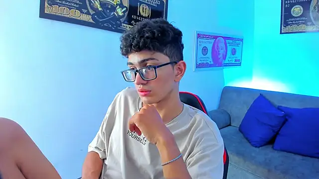 TylerWhite  online show from January 25, 2025, 6:34 am