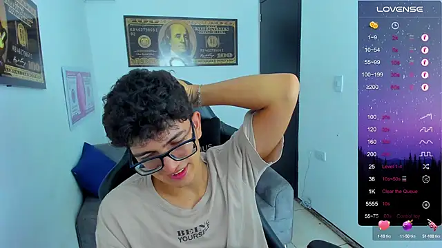 TylerWhite  online show from March 16, 2025, 9:05 am