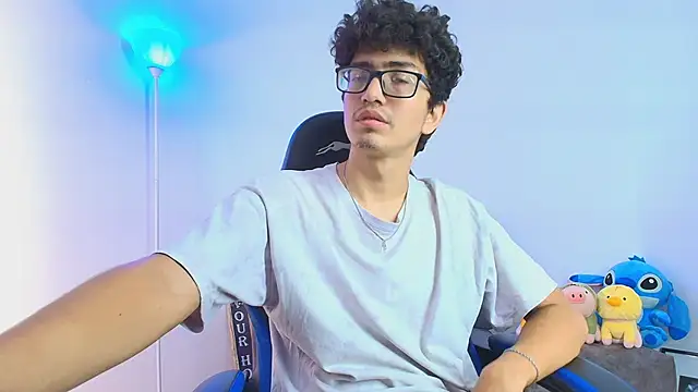 TylerWhite  online show from October 4, 2025, 1:20 pm