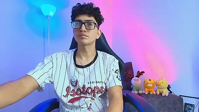 Snapshot of TylerWhite_ chatting on December 14, 2025, 3:45 am TylerWhite online show from December 14, 2025, 3:45 am