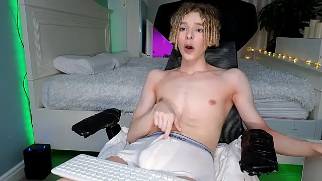 Kudi Minnt online show from March 16, 2026, 8:24 pm