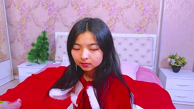 Shy Kira online show from December 19, 2024, 6:45 pm