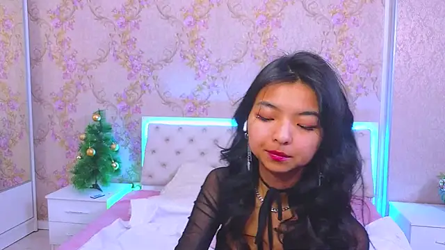 Shy Kira online show from December 24, 2024, 3:37 pm