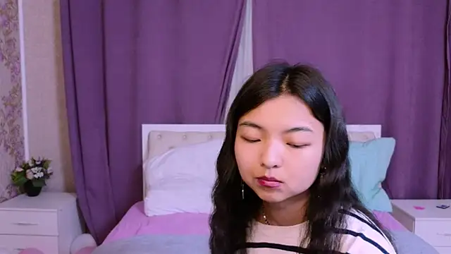 Shy Kira online show from February 20, 2025, 6:35 pm