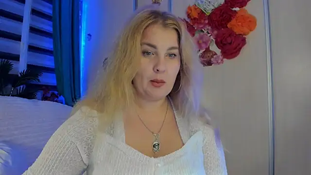 CoraSwon online show from October 17, 2025, 5:59 pm