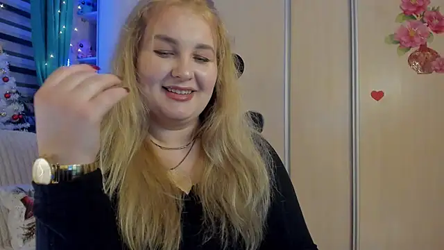 CoraSwon online show from December 21, 2025, 5:20 pm