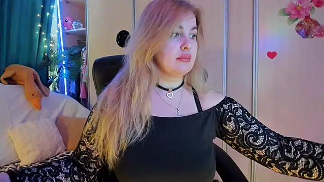 CoraSwon online show from February 23, 2026, 6:55 am