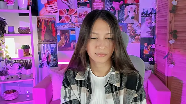 LanaBaker online show from January 3, 2025, 2:54 am