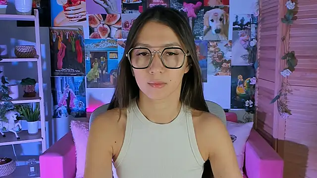 LanaBaker online show from January 6, 2025, 2:48 am