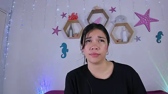 Emiily Parkerr online show from March 21, 2025, 3:01 am