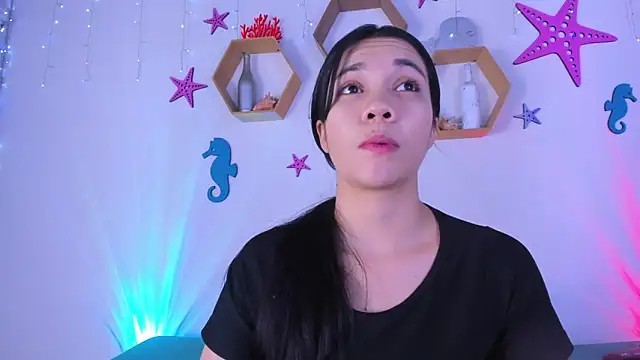 Emiily Parkerr online show from September 25, 2025, 3:21 am