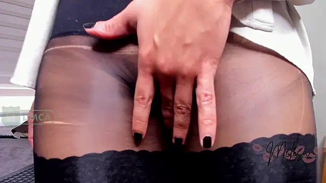 Snapshot of melisa_ferretti chatting on February 9, 2025, 2:18 pm melisa ferretti online show from February 9, 2025, 2:18 pm