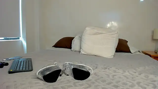 Snapshot of melisa_ferretti chatting on November 10, 2025, 6:07 pm melisa ferretti online show from November 10, 2025, 6:07 pm