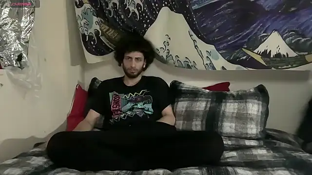 pantslesstraveler plt online show from December 18, 2025, 5:41 pm