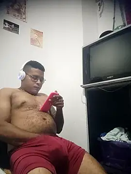 SaucyAffair0 online show from April 19, 2026, 2:44 am