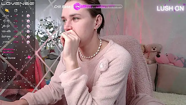 Bella  Swoon online show from October 9, 2025, 2:20 am