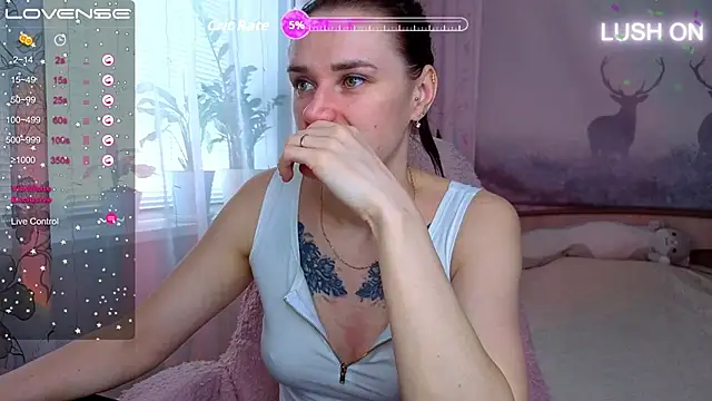 Bella  Swoon online show from April 22, 2026, 5:21 am