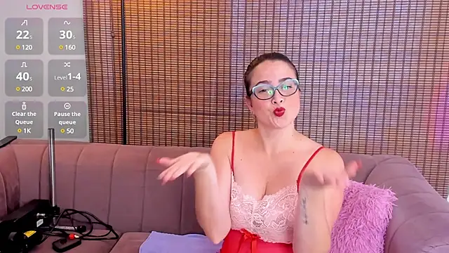 ariana cross online show from January 12, 2025, 1:16 pm