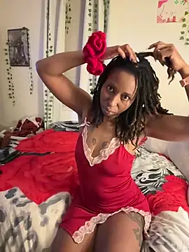 LeyaHoneybuns online show from December 23, 2024, 3:07 am