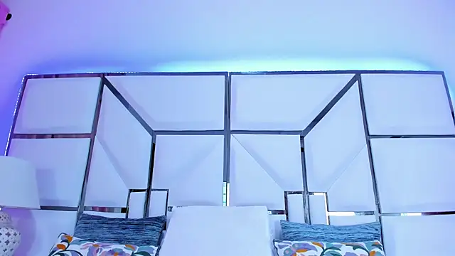 RileySweett online show from February 6, 2025, 11:32 am