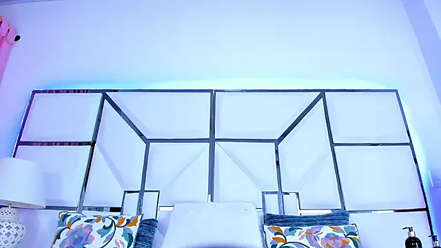 RileySweett online show from February 20, 2025, 11:31 am