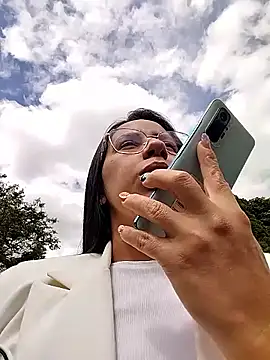 Mariam Gomezxxx online show from September 14, 2025, 3:00 pm