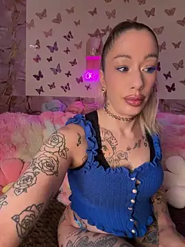 Chachou000 online show from June 7, 2026, 1:26 pm
