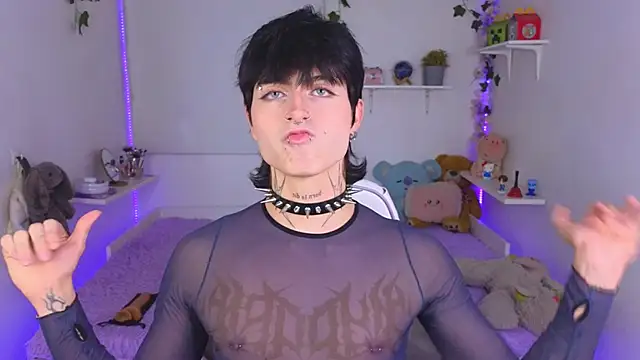 Baby Xian online show from November 27, 2025, 5:42 am