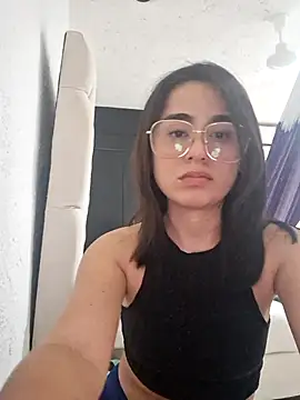 estibaliz online show from September 13, 2025, 10:20 pm