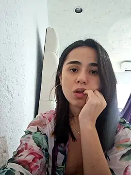 estibaliz online show from September 14, 2025, 8:19 pm