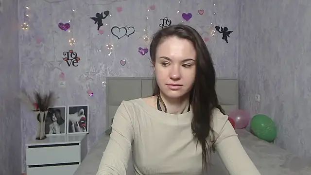 KaraCriegs online show from February 4, 2025, 6:49 pm